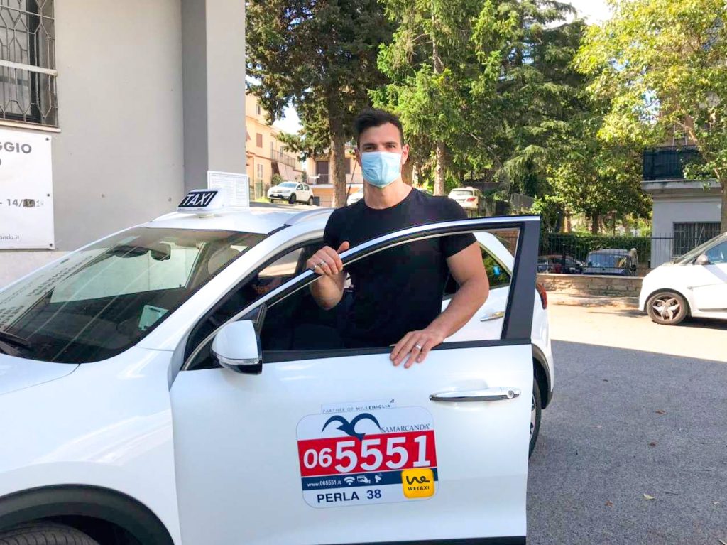 Immagine Yolo e Wetaxi lanciano una Protezione Pandemia per tassisti e utenti