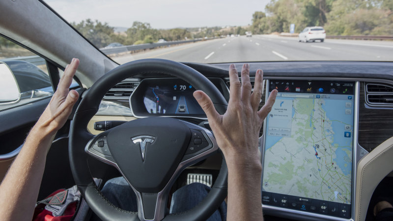insurtech, guida autonoma assicurazioni auto